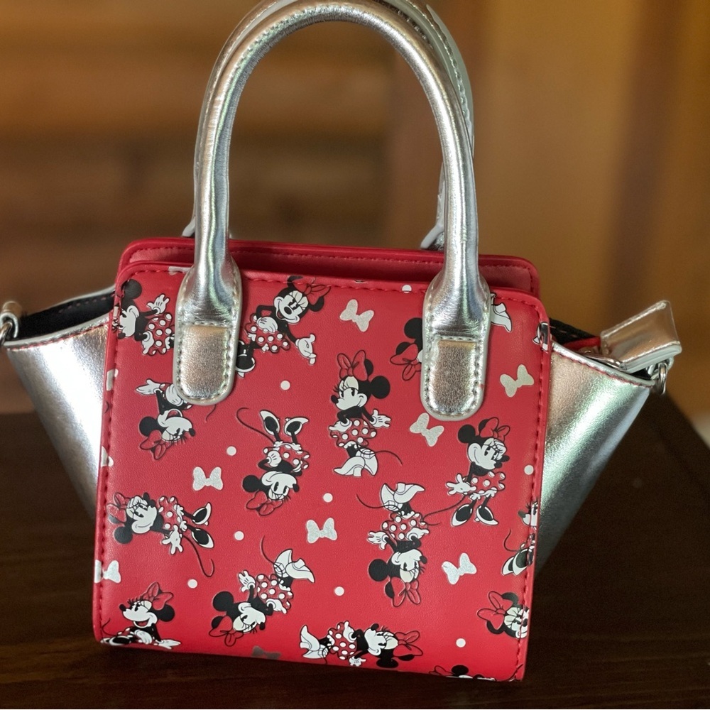 Disney Parks Minnie Mouse Small Crossbody/Hand Bag Red Silver Bows Girls